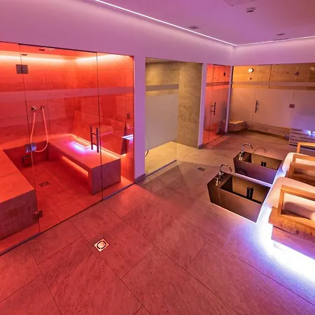 Hotel Zum Mohren 4*