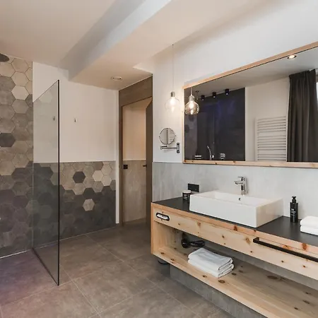 Hotel Zum Mohren 4*